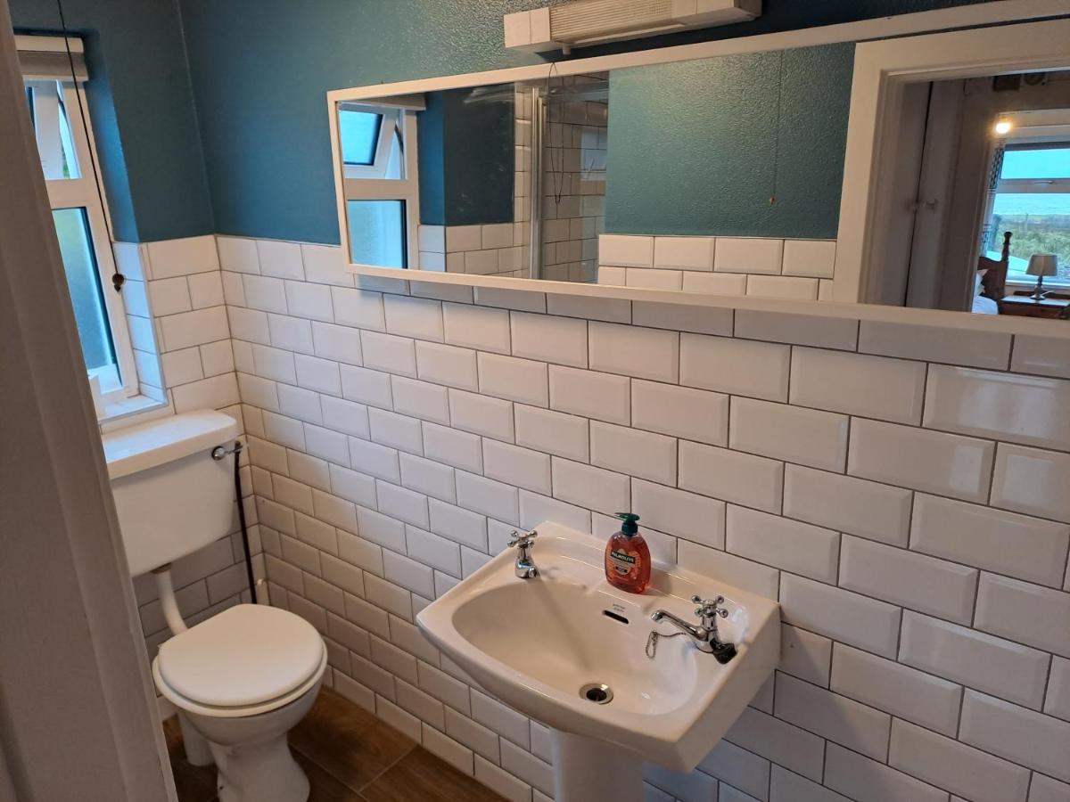 Blaneys Coastal Cottage Mountcharles Bagian luar foto